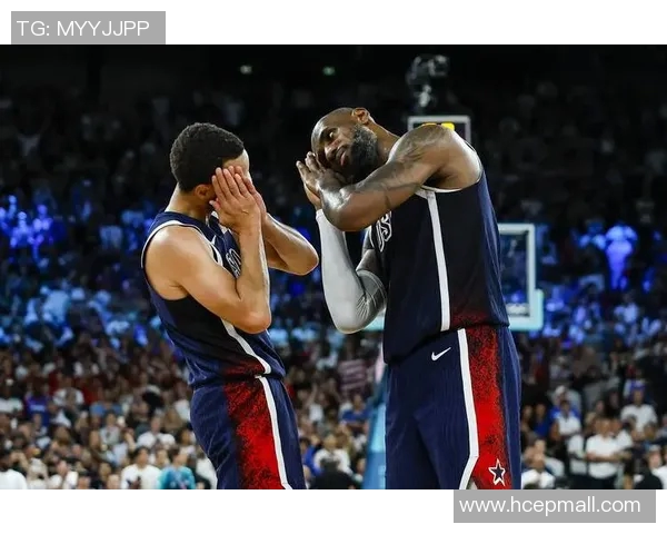 篮球明星跨界足球场的精彩瞬间与传奇故事